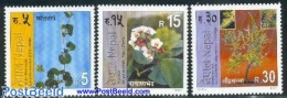 Nepal 2001 Flowers 3v, Mint NH, Nature - Flowers & Plants - Nepal