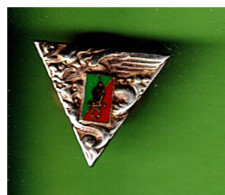 LEGION ETRANGERE 2° REGIMENT ETRANGER PARACHUTISTE INSIGNE DE BOUTONNIERE A VIS FABRICANT DRAGO - Autres & Non Classés