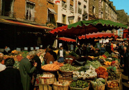 Delcampe - CPM - PARIS - La Rue Mouffetard (Marché) - Edition Lyna - Paris (05)