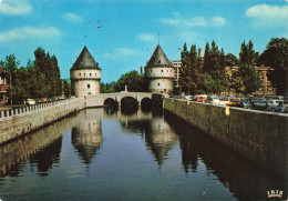 BELGIQUE - Kortrijk - Broeltorens - Les Tours Du Broel - Parking - Voiture - Transport - Edit Nels - Carte Postale - Kortrijk