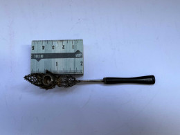 Vintage Lady's Filigree Silver Cigarette Holder With Bakelite Mouthpiece Used - Fume-Cigarettes