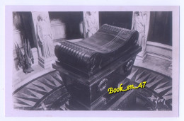 Delcampe - {95941} 75 Paris, Sarcophage De L'Empereur Napoléon 1er Aux Invalides " En Baisse " - Paris (07)