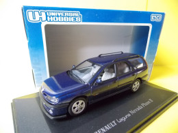 Universal Hobbies Renault Laguna Nevada Phase II Bleu Methyl Echelle 1/43 En Boite Vitrine Et Surboite Carton - Andere & Zonder Classificatie