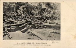 CPA Saint Pierre Martinique, Zerstörte Gebäude, Trümmer, Rauch, Ruinen - Sonstige & Ohne Zuordnung