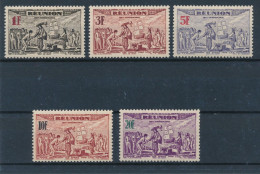 REUNION - POSTE AERIENNE N° 18 ET 20/23 NEUFS* AVEC CHARNIERE - COTE : 4€25 - 1943 - Posta Aerea