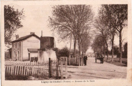 89 - LIGNY LE CHATEL - Avenue De La Gare // Animée, Attelage - Ligny Le Chatel