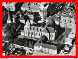 Delcampe - CPSM/gf ESSEN (Allemagne)  Ruhrbistum Essen, Luftbild Von Der Münster-Kathedrale, ..*11480 - Essen