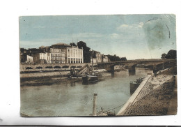 Delcampe - CPA DPT 17 SAINTES LES QUAIS - Saintes