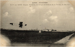 Delcampe - PC AVIATION PILOT VAN DEN BORN BIPLAN FARMAN LYON (a67242) - Flieger