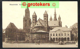 Delcampe - MAASTRICHT Kerkengroep Op Het Vrijthof 1930 - Maastricht