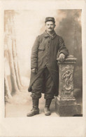 Delcampe - [-15%] FANTAISIES - Hommes - Tenue Soldat - R Guilleminot - Carte Postale Ancienne - Männer