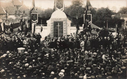 Delcampe - [-15%] BELGIQUE - Erquelinnes - Le Monument Aux Héros De La Grande Guerre 1914-1918 - Animé - Carte Postale Ancienne - Erquelinnes
