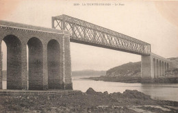 Delcampe - [-15%] FRANCE - La Trinité Sur Mer - Le Pont - Carte Postale Ancienne - La Trinite Sur Mer