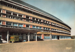 Delcampe - [-15%] FRANCE - Felletin - Creuse - Ecole De Métiers Du Bâtiment - Le Grand Bâtiment - Carte Postale - Felletin