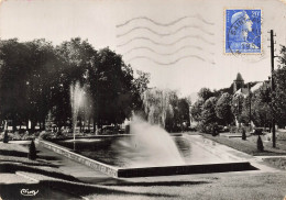 Delcampe - [-10%] FRANCE - St Avold - Parc - Bassin - Jet D Eau - Promenade - Arbuste - CIM - Oblit 1959 - Carte Postale - Saint-Avold
