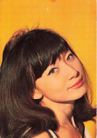 Delcampe - [-25%] CELEBRITES - Tiny Yong - Colorisé - Carte Postale - Berühmt Frauen