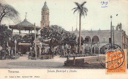 Delcampe - México - VERACRUZ - Palacio Municipal Y Zocalo - Ed. Latapi Y Bert 102 - Mexiko