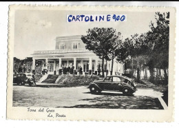 Delcampe - Campania-torre Del Greco La Pineta Veduta Edificio Persone Auto Epoca Fine Anni 40 - Torre Del Greco