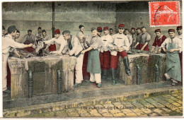 Delcampe - Cpa  Plaisirs De La Caserne, Le Lavoir  ; Beau Plan - Kasernen