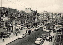 Delcampe - [-15%] BELGIQUE - Koksijde A / Zee - Zelaan - Coxyde S / Mer - Avenue De La Mer - Voiture - Ern Thill - Carte Postale An - Koksijde