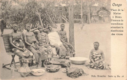 Delcampe - [-25%] CONGO - Place De La Marine à Boma - Femmes De Travailleurs Attendant La Distribution Des Vivres - Carte Postale A - Belgisch-Kongo