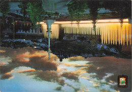 Delcampe - [-5%] ESPAGNE - Granada - Fuente Del Triunfo - Amanecer - Fontaine - Jet Eau - Illuminée - Statue - Animé - Carte Postal - Granada