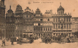 Delcampe - BRUXELLES - La Grand Place  (2 Scans) - Plätze