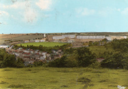 Delcampe - Longuyon - Vue Sur Les Cités Canadiennes Et Les Nouveaux Quartiers - Longuyon