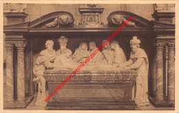 Delcampe - La Basilique - La Mise Au Tombeau Du Christ à L'entrée De La Basilique - Saint-Hubert - Saint-Hubert