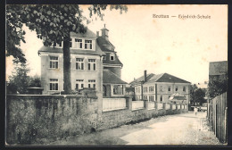 Delcampe - AK Bretten, Friedrich-Schule, Strassenpartie - Bretten