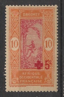 Delcampe - DAHOMEY - 1915 - N°YT. 60 - Cocotier +5 Sur 10c - Croix-Rouge - Neuf* / MH VF - Ongebruikt
