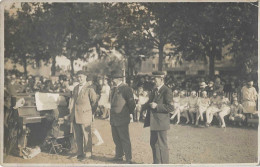Delcampe - 42 - Carte Postale Photo - Fête  - Marqué Au Dos - ROANNE - Roanne