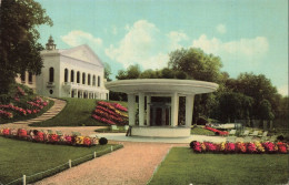 Delcampe - [-5%] FRANCE - Bâtiment - Jardin - Fenêtres - Station Thermale - Buvette - Casino - Chaises - Toit - Carte Postale - Forges Les Eaux