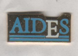 Delcampe - 3 Pin's: AIDES - Téléthon 91 - Coeur - Associations