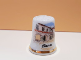 Delcampe - DÉ A COUDRE PORCELAINE BLANCHE - CLAIRAC - 47 - LOT ET GARONNE - Dedales