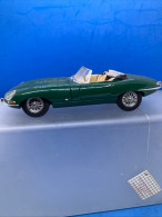 Delcampe - Franklin Mint 1/24 Jaguars Type E Roadster - Altri & Non Classificati