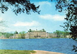 Delcampe - [-15%] SUEDE - Drottningholms Slott - The Drottningholm Palace - Vue Générale - Animé - Carte Postale Ancienne - Schweden