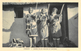 Delcampe - LESOTHO Lessouto Jeunes Filles Zoulous Et Guitares Carte Vierge Non Circulé éd Braun (Scans R/V) N° 26 \MP7102 - Lesotho