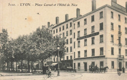 Delcampe - Lyon * 2ème * La Place Carnot Et L'hôtel De Nice * Hôtel Des Voyageurs - Lyon 2