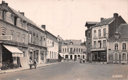 Delcampe - 02 HIRSON PLACE E VILLEMANT - Hirson