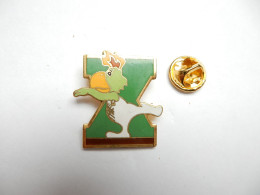 Delcampe - Superbe Pin's En EGF , Mascotte Perroquet , Pan Am Games , Athlétisme - Athletics