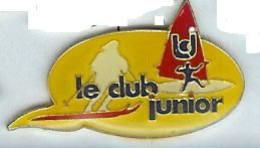 Delcampe - @@ Bateau Planche à Voile Ski Sur Neige LE CLUB JUNIOR @@ma161b - Sailing, Yachting