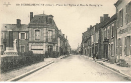 Delcampe - 18 HENRICHEMONT #25902 PLACE DE L EGLISE ET RUE DE BOURGOGNE CAFE RESTAURANT - Henrichemont