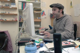 Delcampe - Pauillac - 2013 - CPM -  Zoé TV - Thomas Azouz 7557 - Pauillac