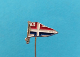 Delcampe - SAILING CLUB LABUD #2 - Croatiia ExYugoslavia Old Pin * Sailing Voile Segeln Vela Yachting Sailing Ship Voile - Sailing, Yachting