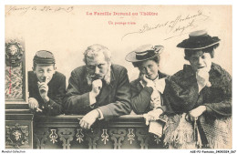 Delcampe - ASEP2-0131-FANTAISIE - La Famille Durand Au Theatre - Un Passage Triste - Männer