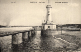 Delcampe - CPA Phare Bayonne La Barre Vue Vers Le Boucau - Lighthouses