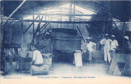 Delcampe - GABON N'GOUNIE FOUGAMOU MONTAGE D'UN CHALAND (scan Recto-verso) OO 0941 - Gabun