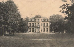Delcampe - BELGIQUE - Ath - Maison - Jardin - Façade - Chaises - Pots - Fleurs - Bâtiment - Carte Postale Ancienne - Ath