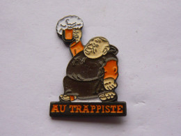 Delcampe - Pins AU TRAPPISTE BRASSERIE PARIS 1 ER - Cities